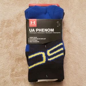 NWT UA Phenom Youth Large Socks